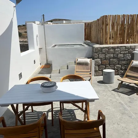 Holiday home My Adamantas (Milos)